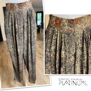 Platinum Dorothy Schoelen Vintage High Rise Floral Pants, Size 6